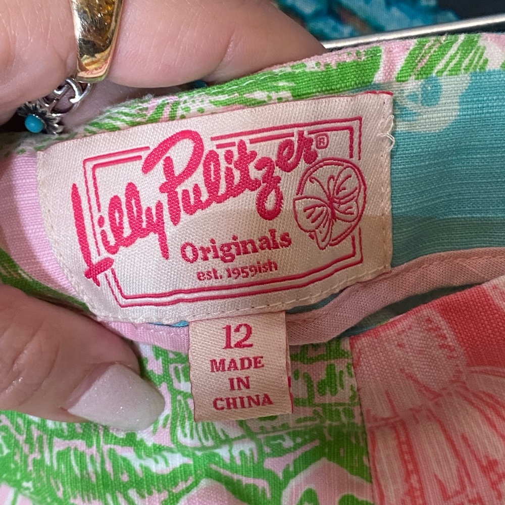 Lilly Pulitzer What The Shell Patch Print Capris - image 3